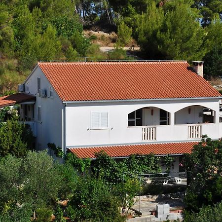 Villa Delfin Sutivan Exterior photo